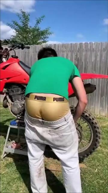 @Sagging Pants MEDIA