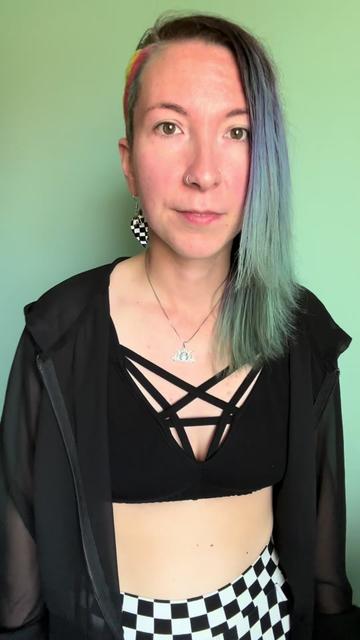@Lenore Lovestruck💘 ✨