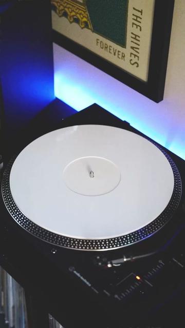 @VinylStooge
