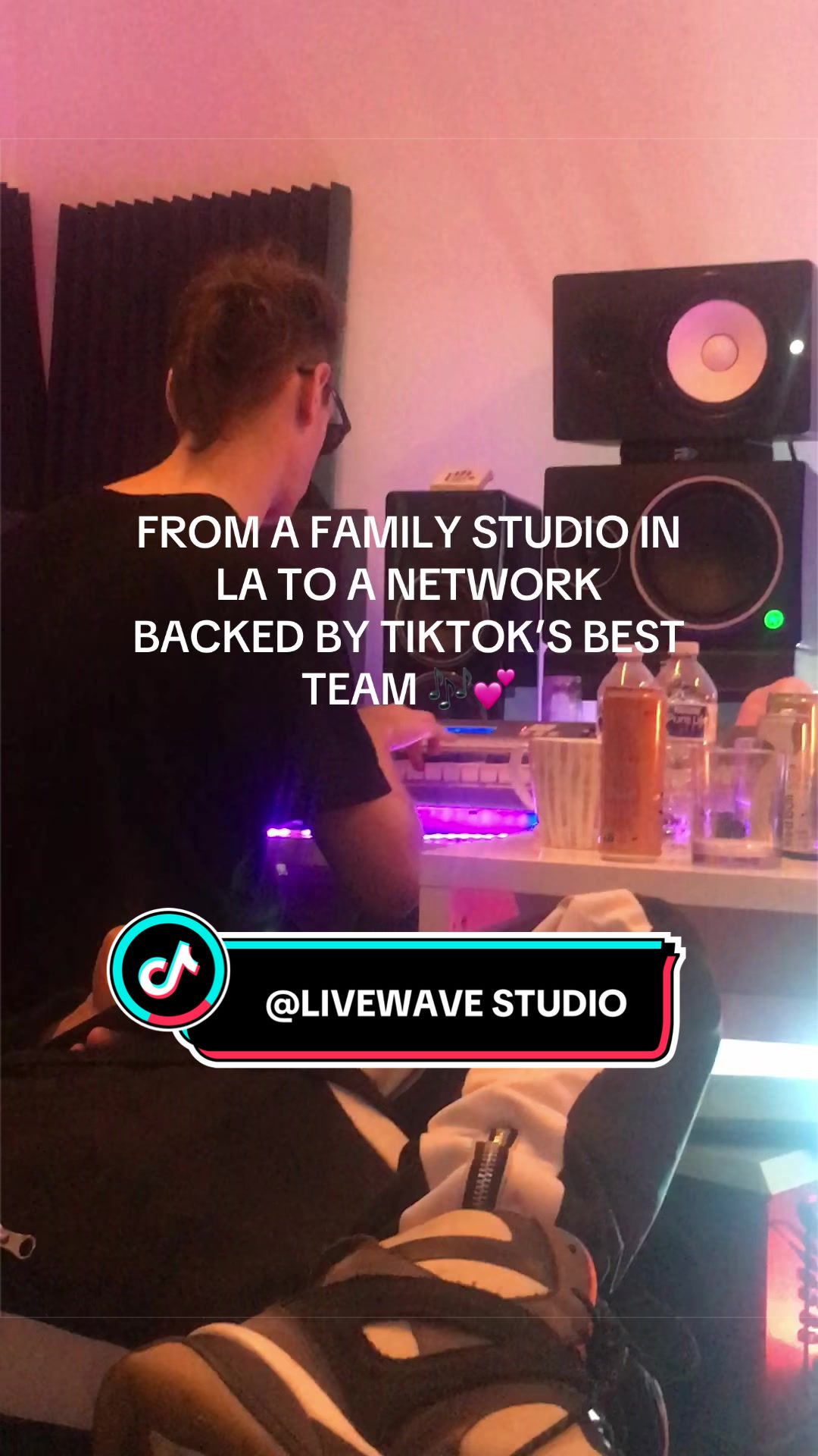 @livewavestudios