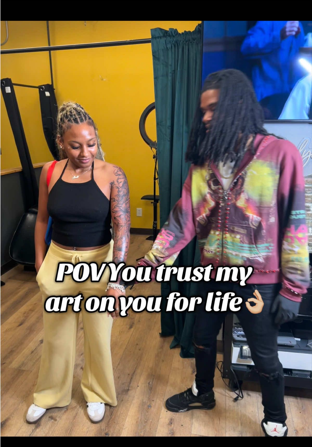 @Mike Tattoo artist