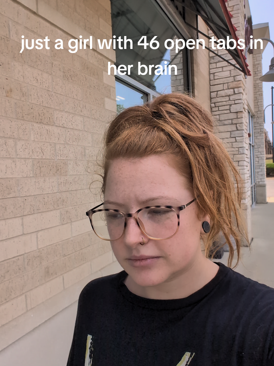 @LiterallyLisa