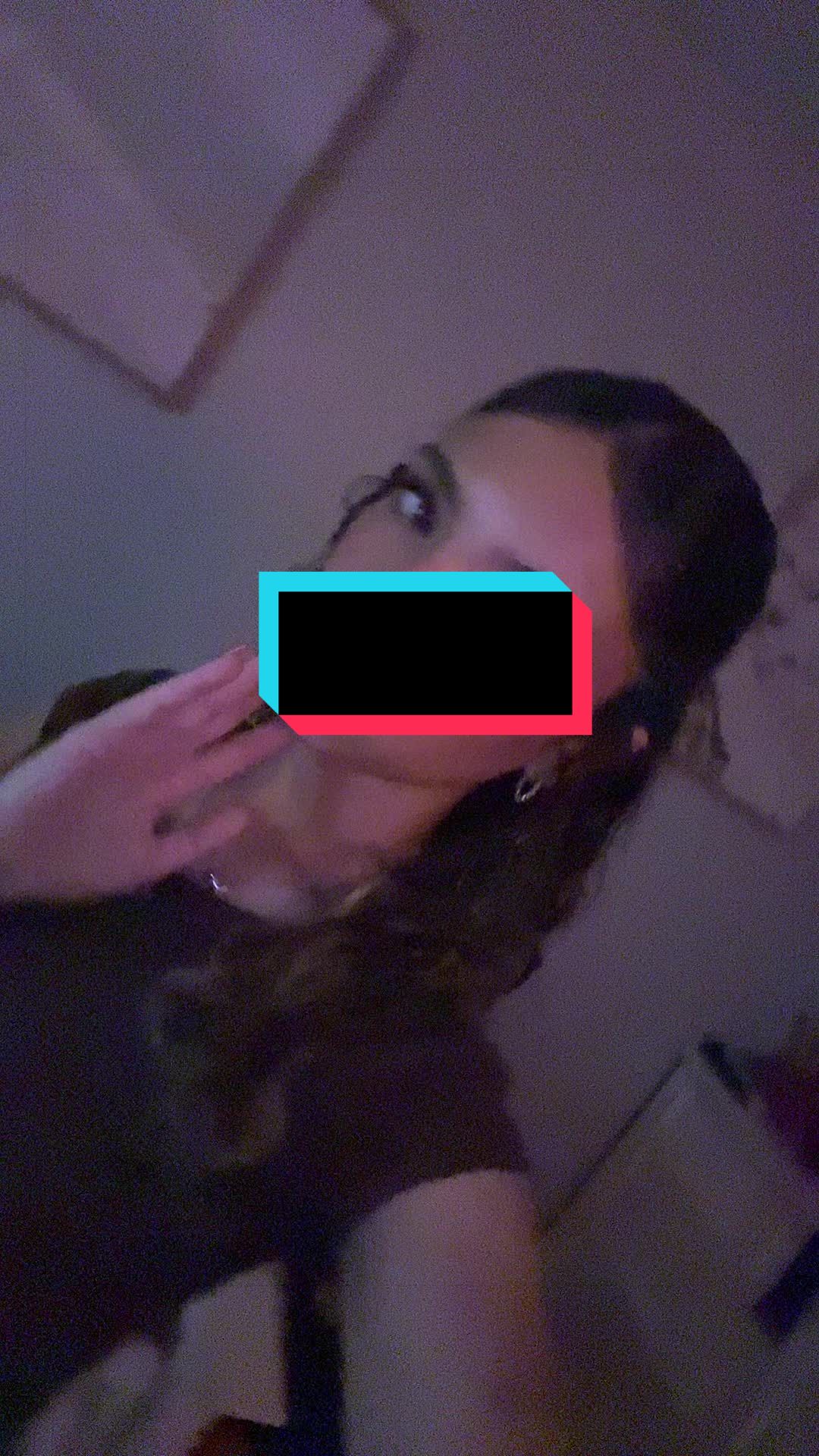 @karina.