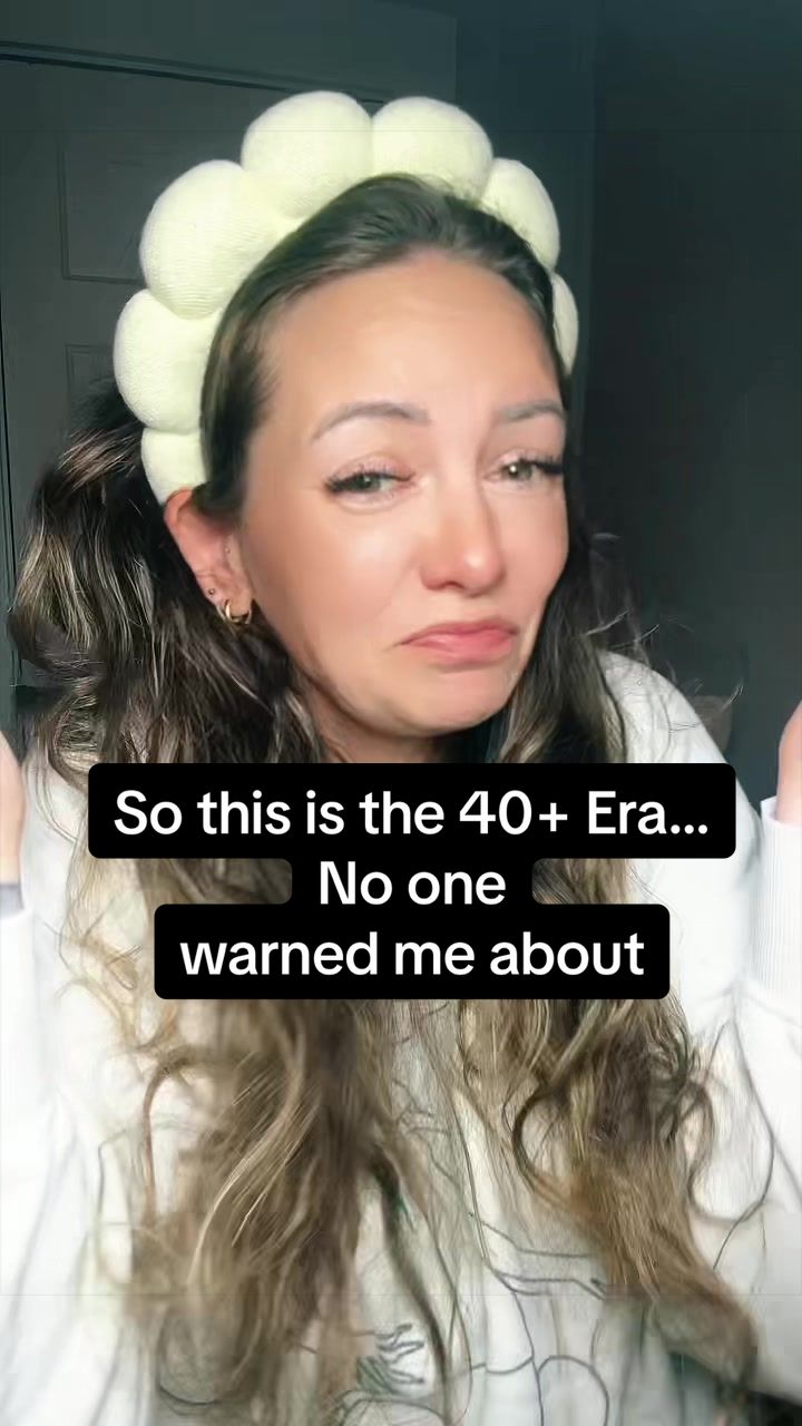 @DeeHive🖤| 40+ ERA