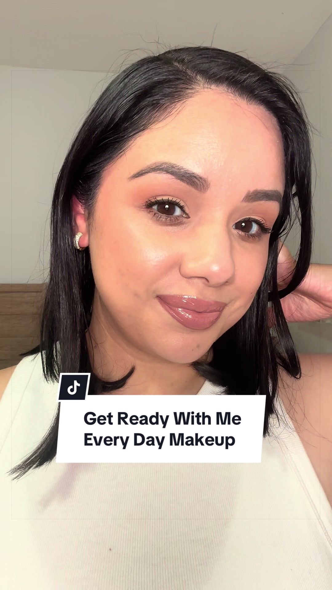 @Xochitl | Latina Creator