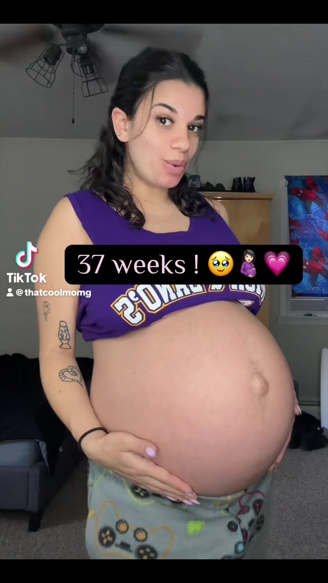 @THATCOOLMOMG
