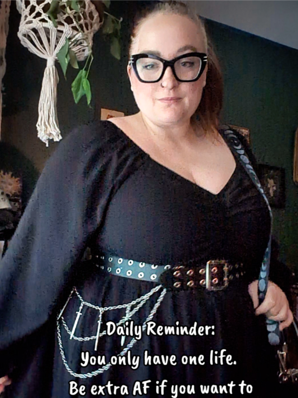 @WhimsiAltGoth