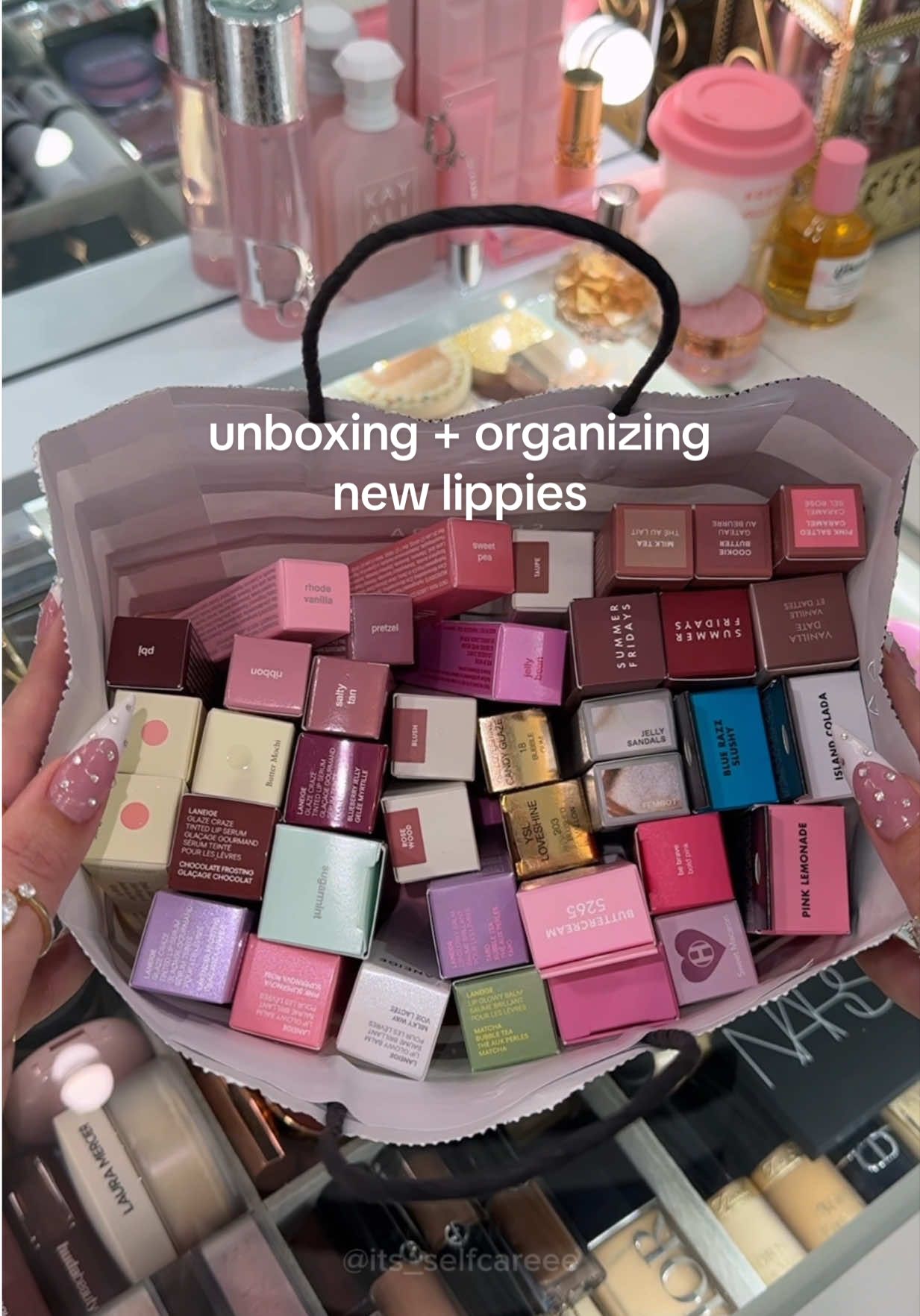 @𝔪♡ its_selfcareee