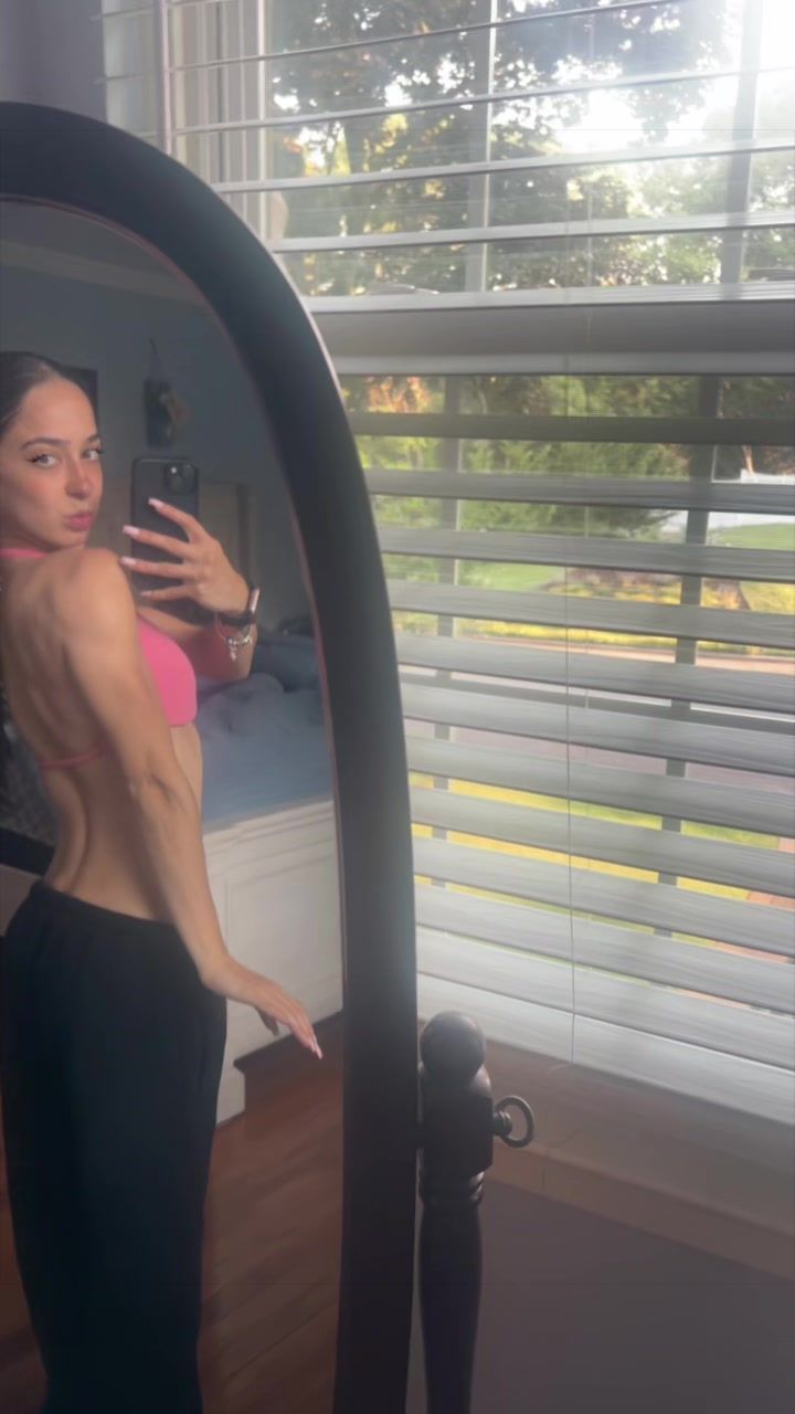 @nicolewadhawan