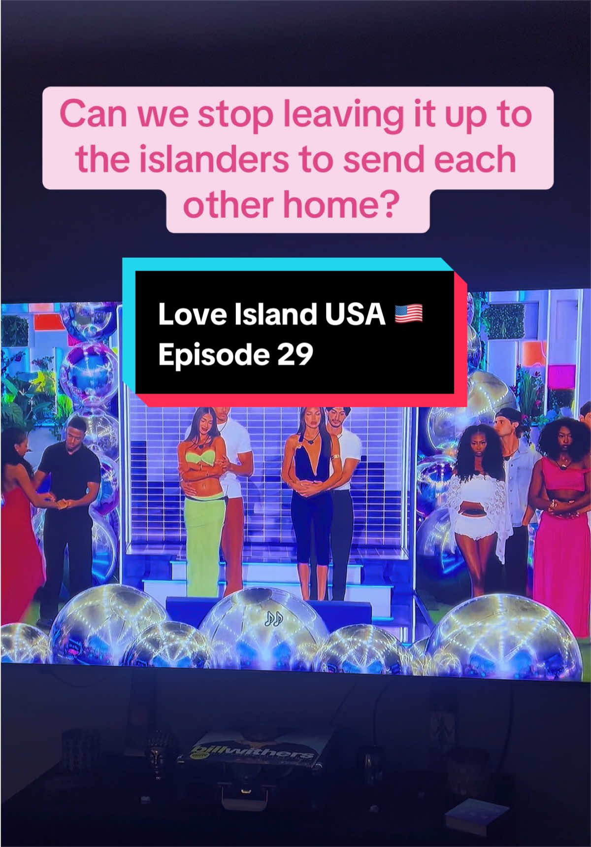 @Love Island Gang