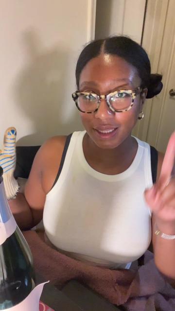 @Desiree | wine & lifestyle