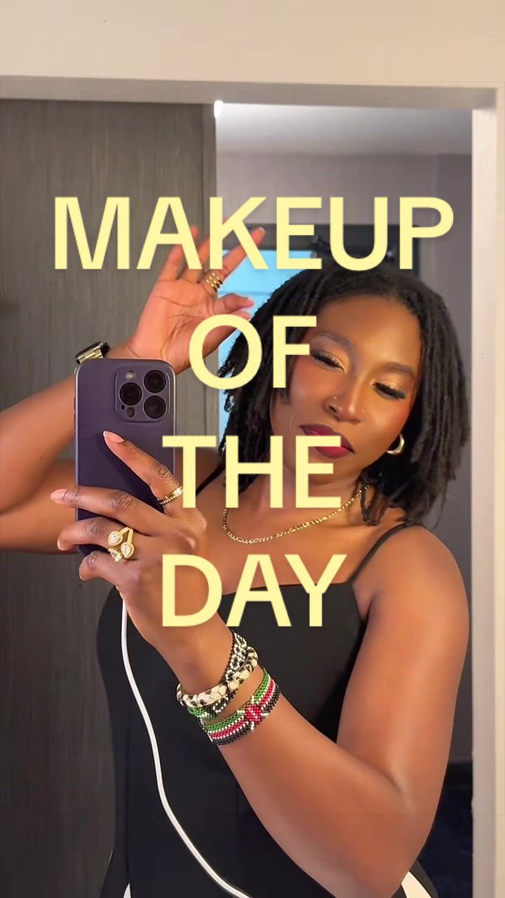 @EstherJD | Beauty Creator