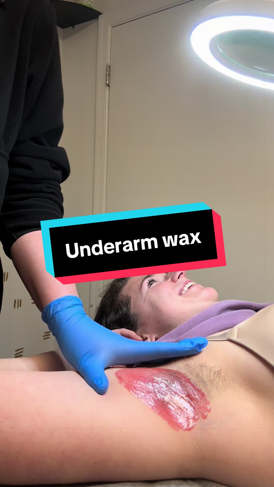 @kristenatthewaxbar