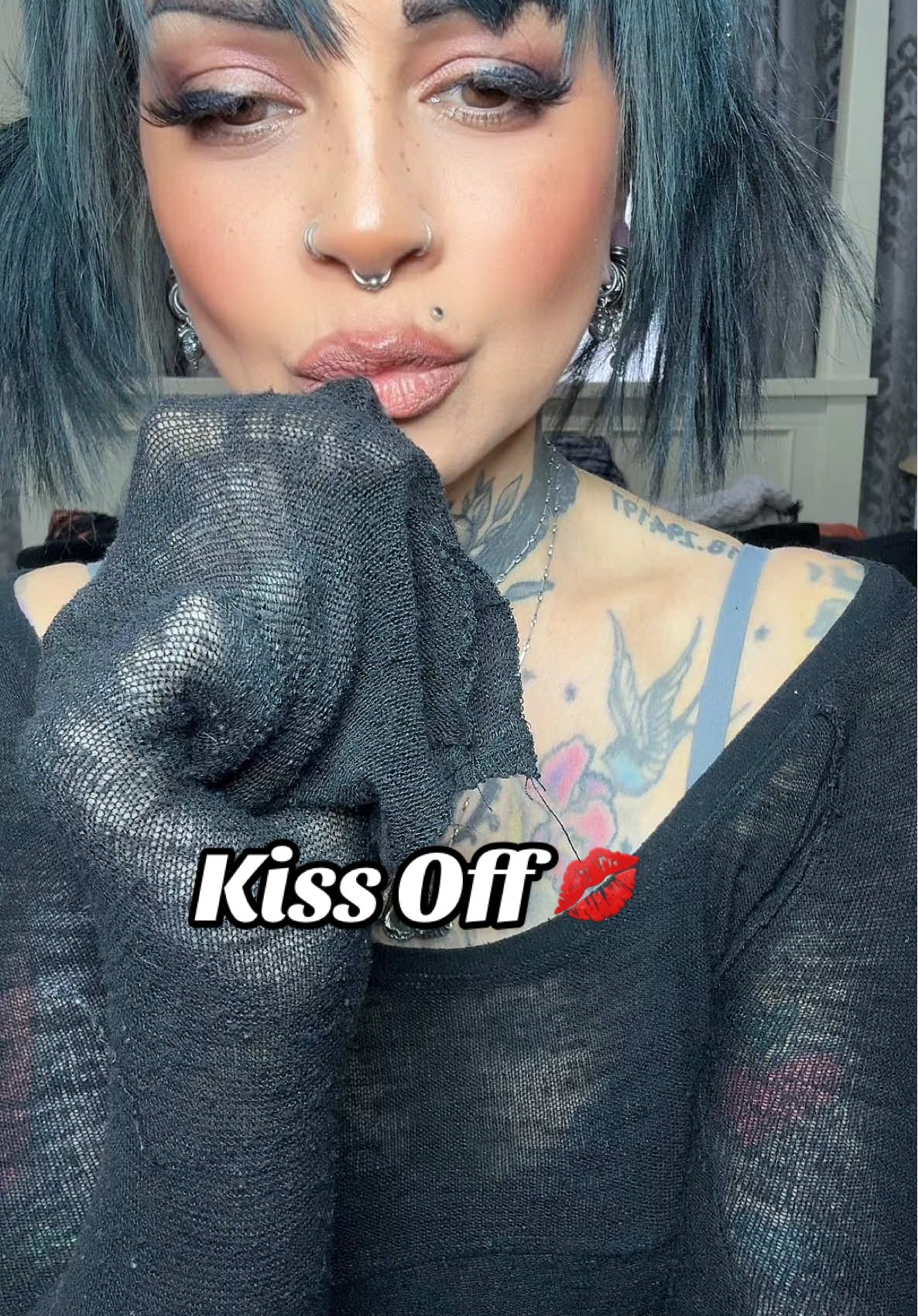 @XgenxclosetX