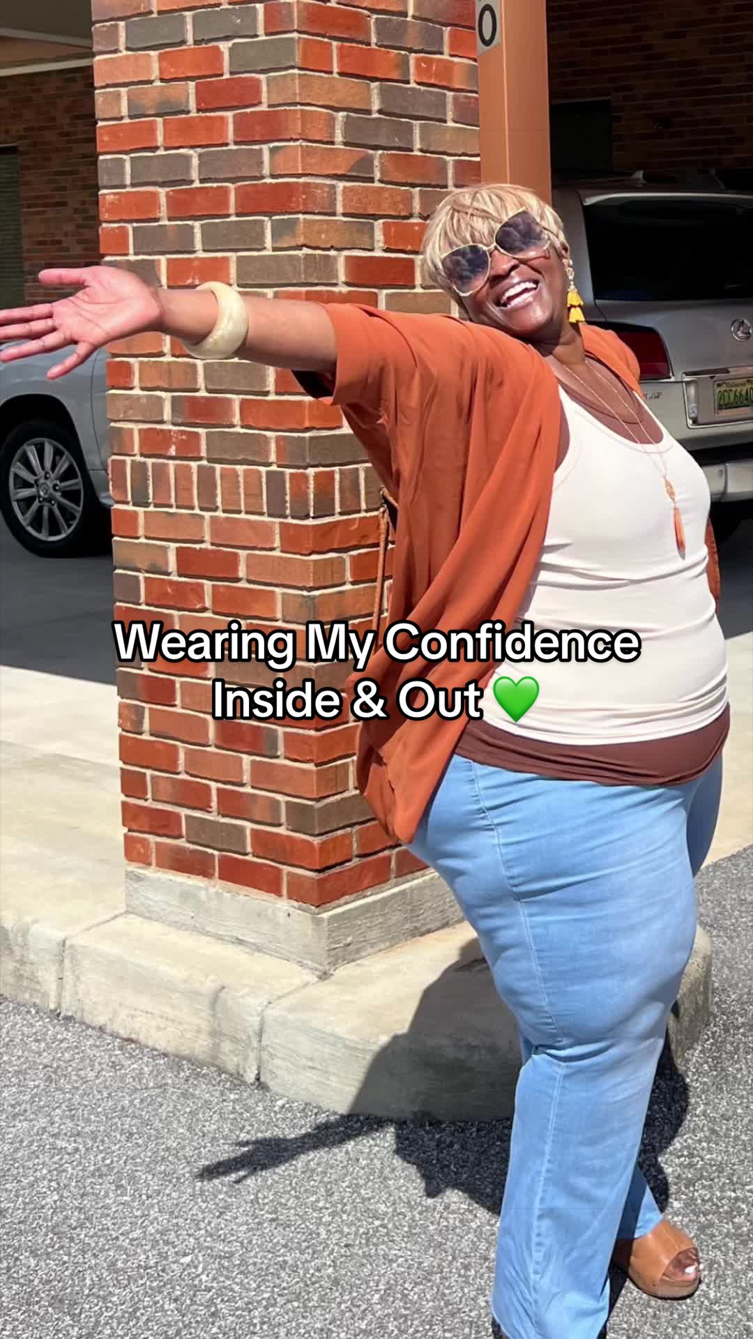 @El~Monique