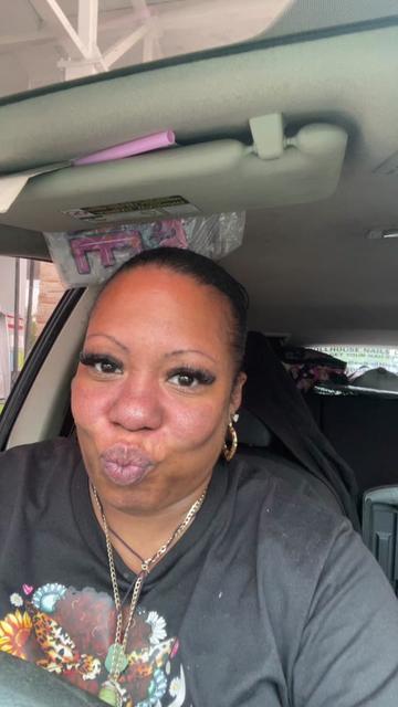 @Dollhouse nails of Tampa