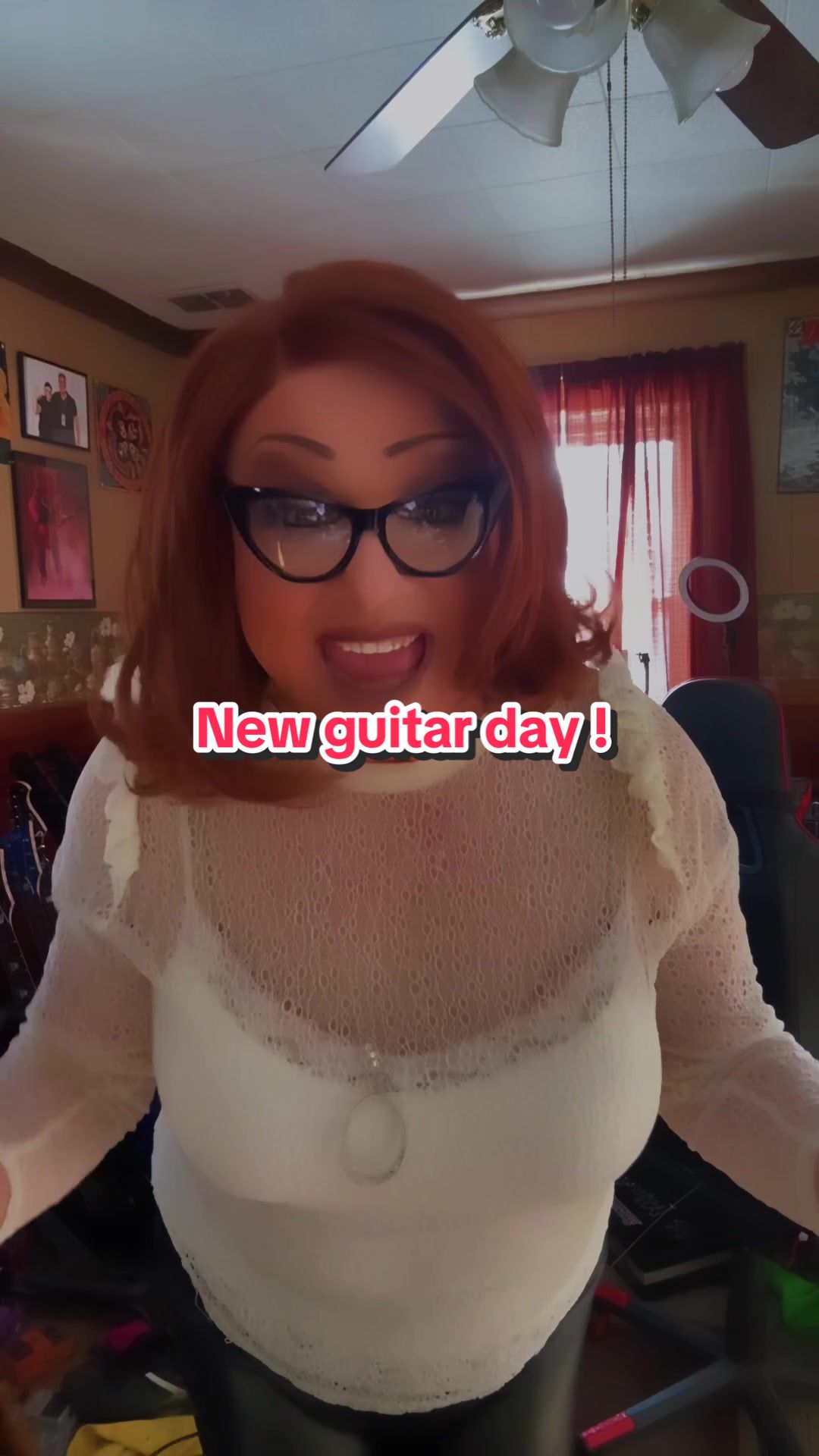 @MindyDeVil