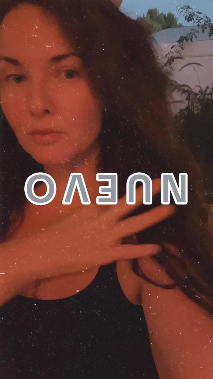 @L Y N D A H