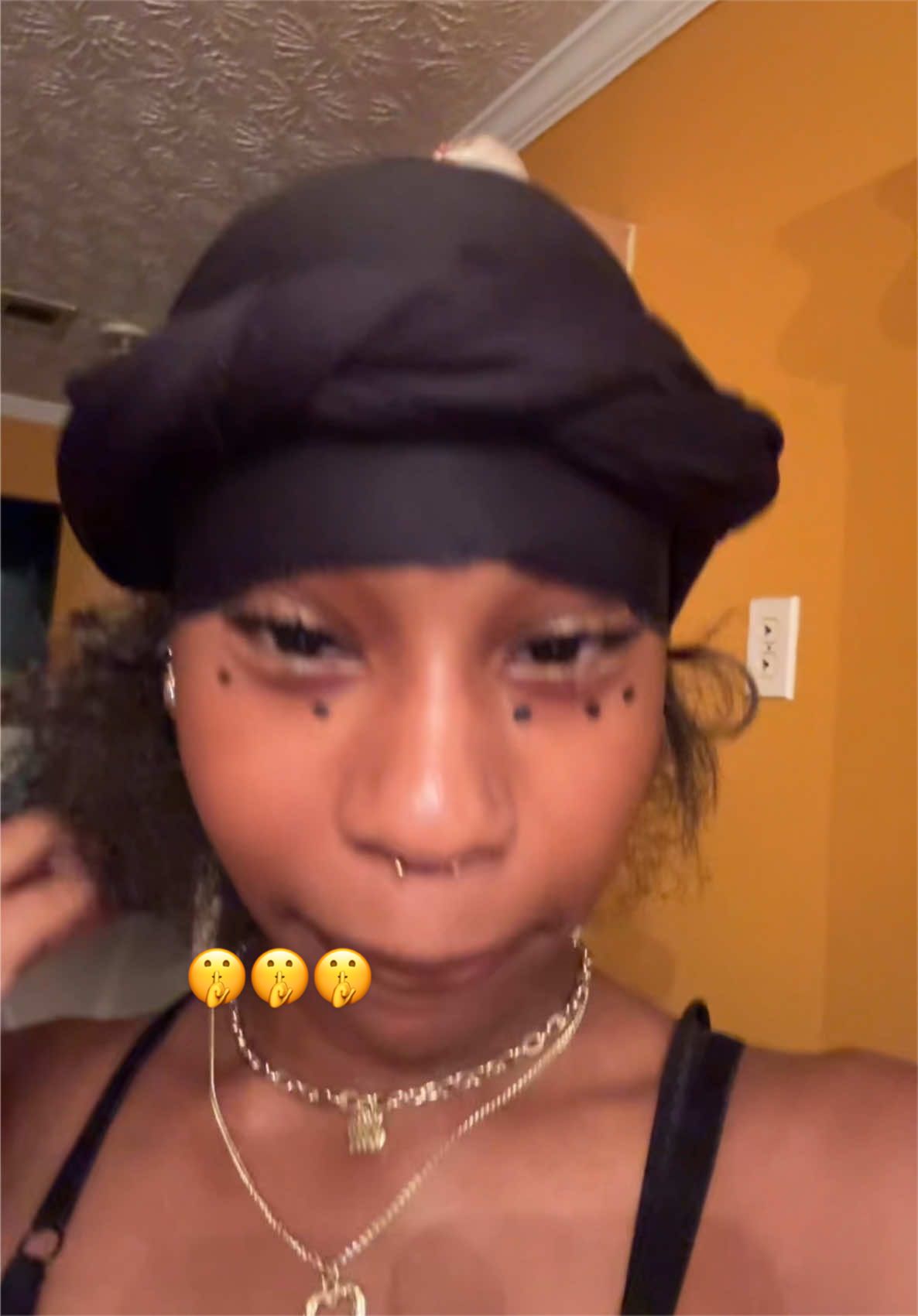 @prettyprivilege . 💕