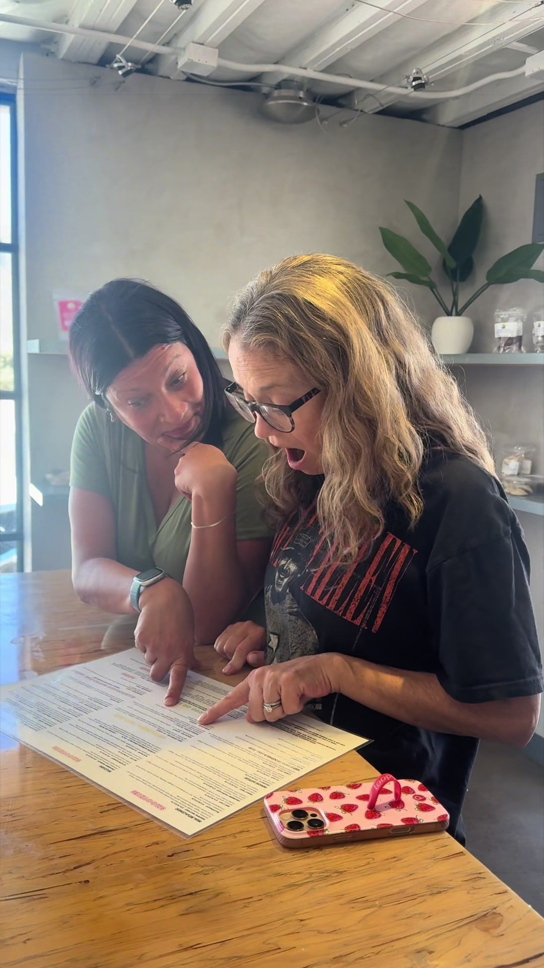 @miachelius