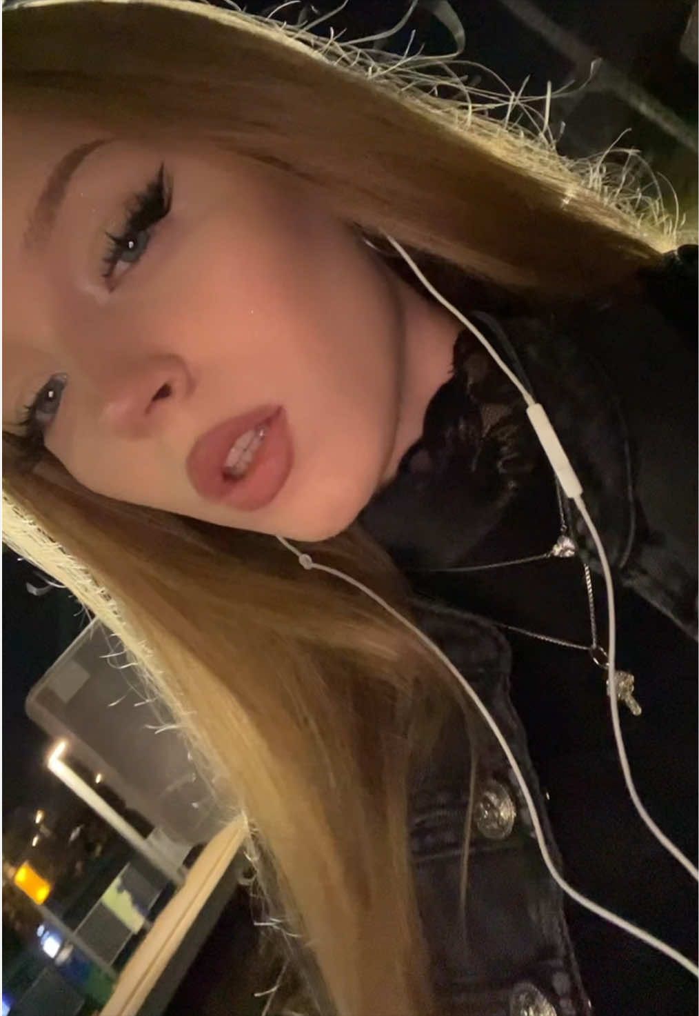 @тгк: leenoechkaaa