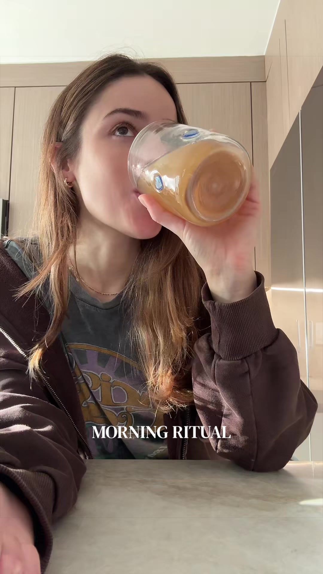 @justjuliaiz