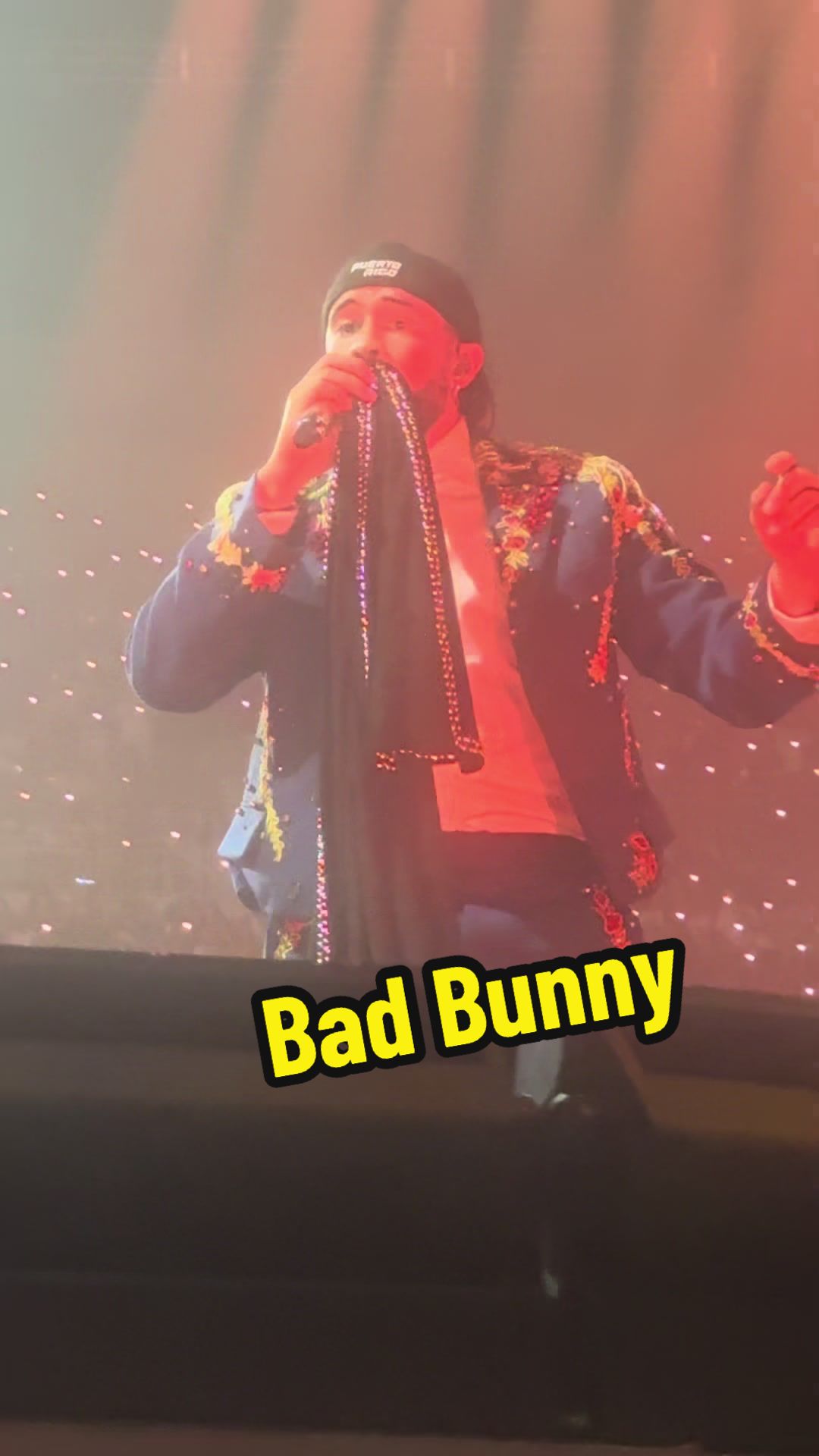@Luna