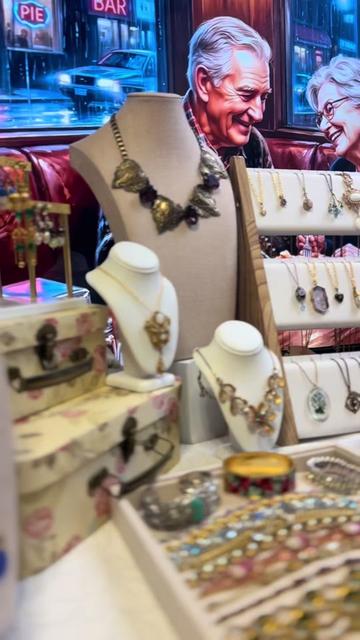@BelleEpoqueRevivals