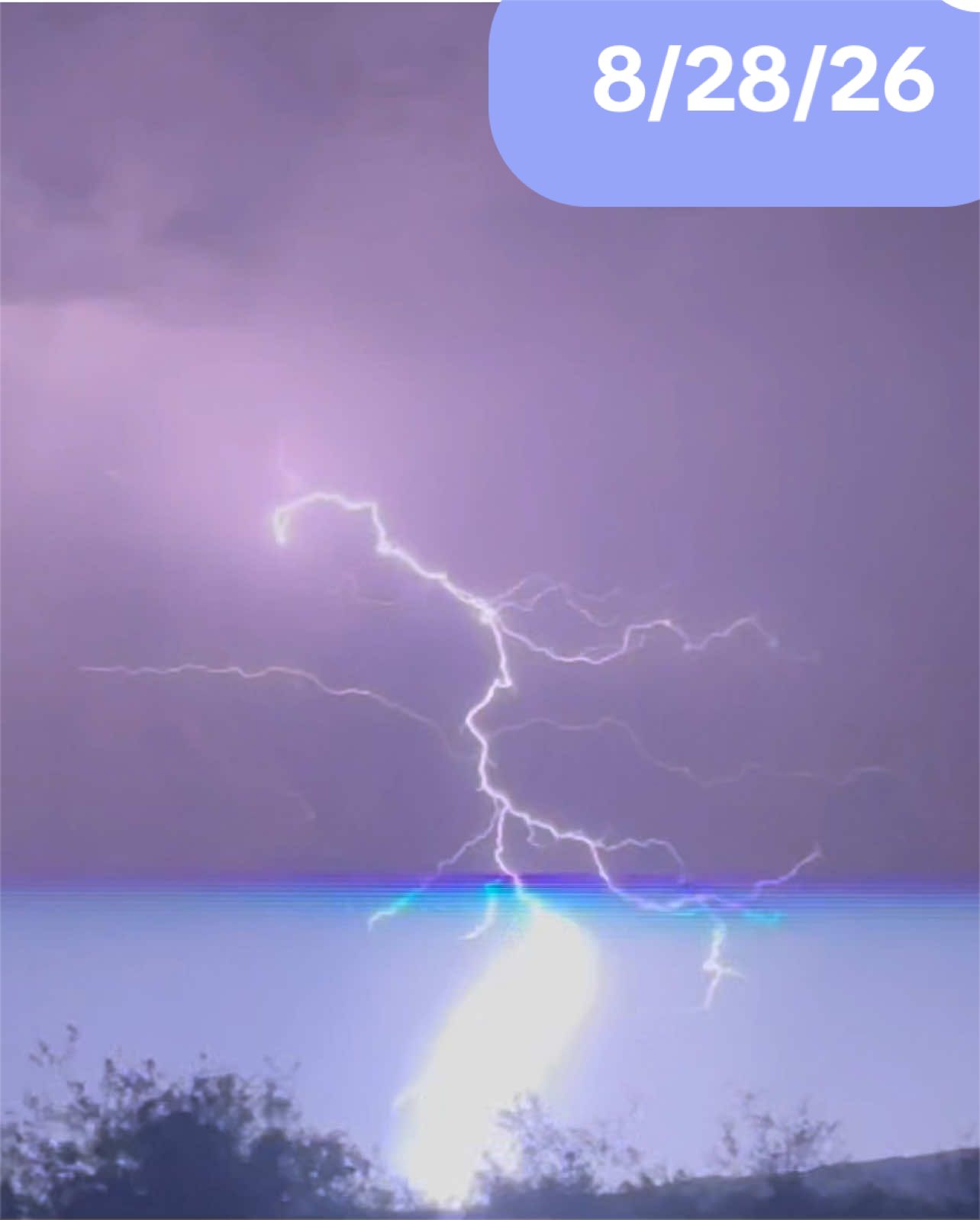 @𝓒𝓱𝓮𝓻𝔂𝓵 🧡