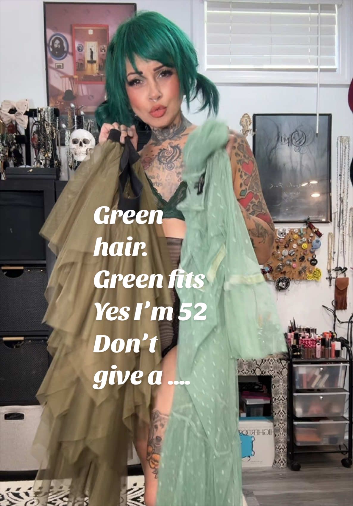 @XgenxclosetX