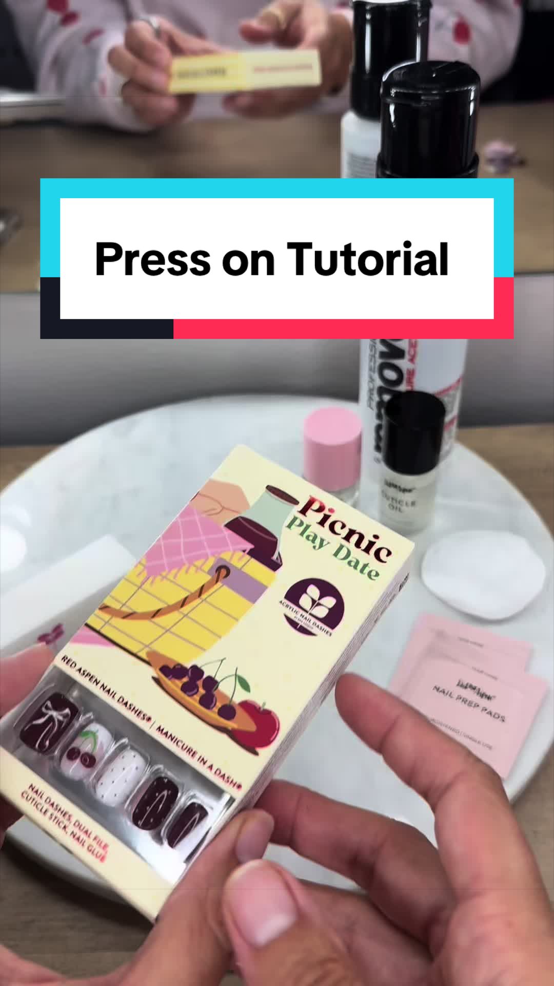 @Karli-your press on nail tech