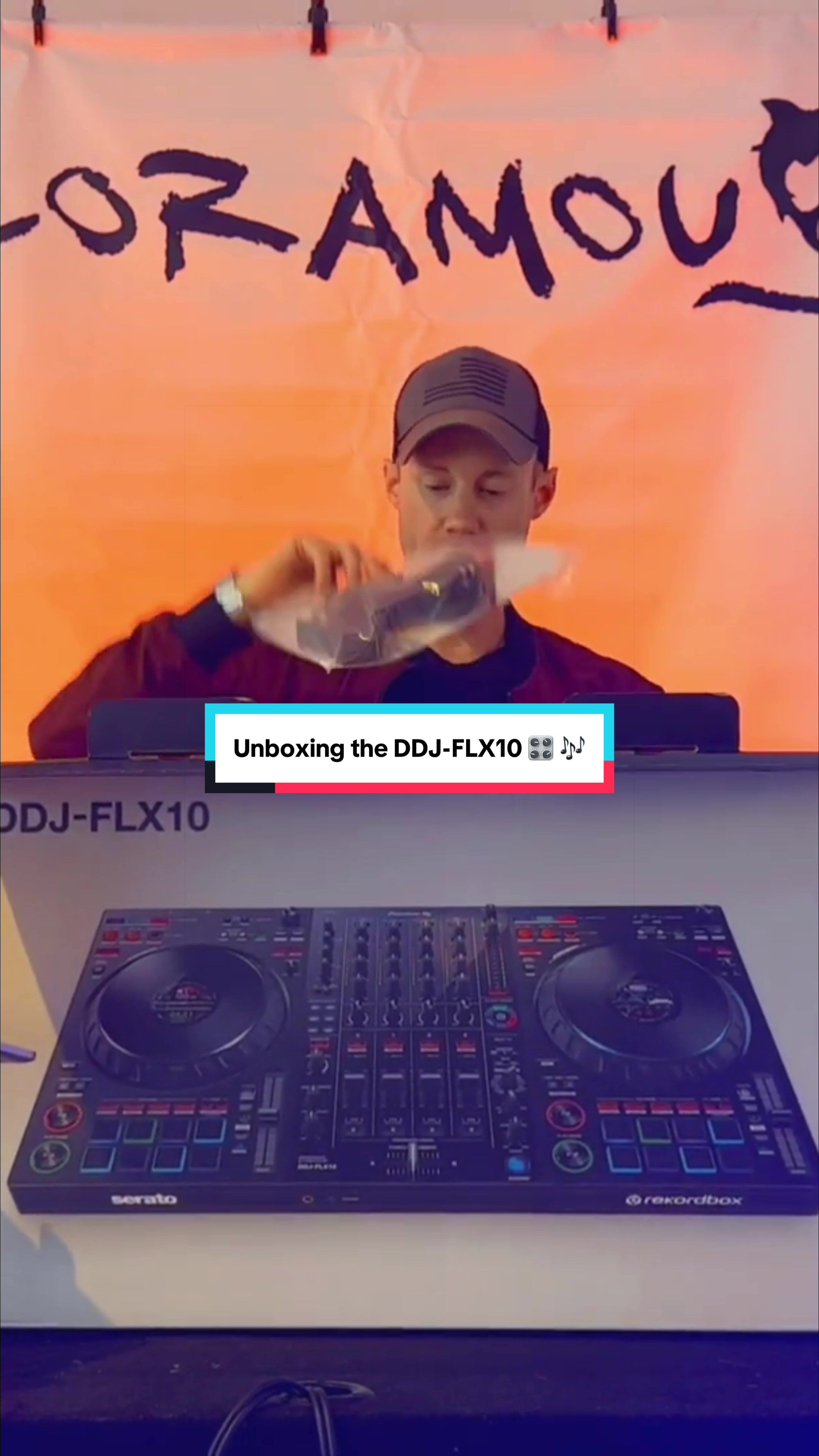@Valoramous (DJ/Producer)