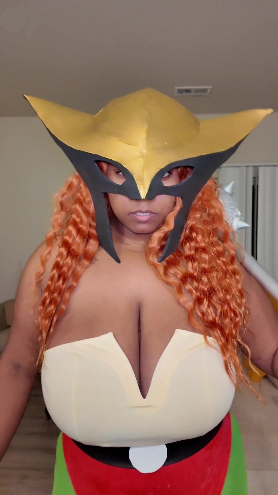 @Nizey Sina | Cosplayer