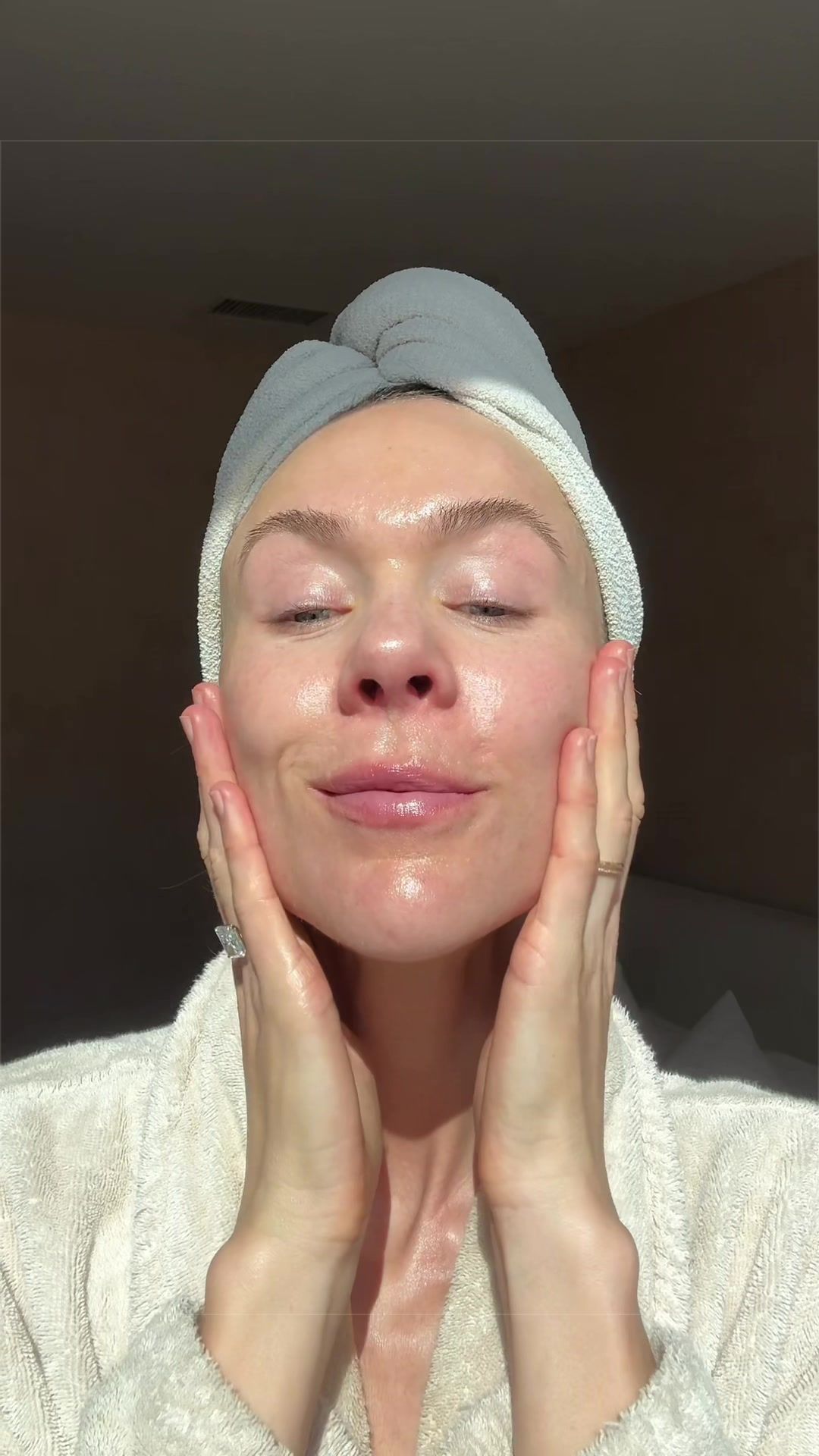 @Celeste | RN acne expert