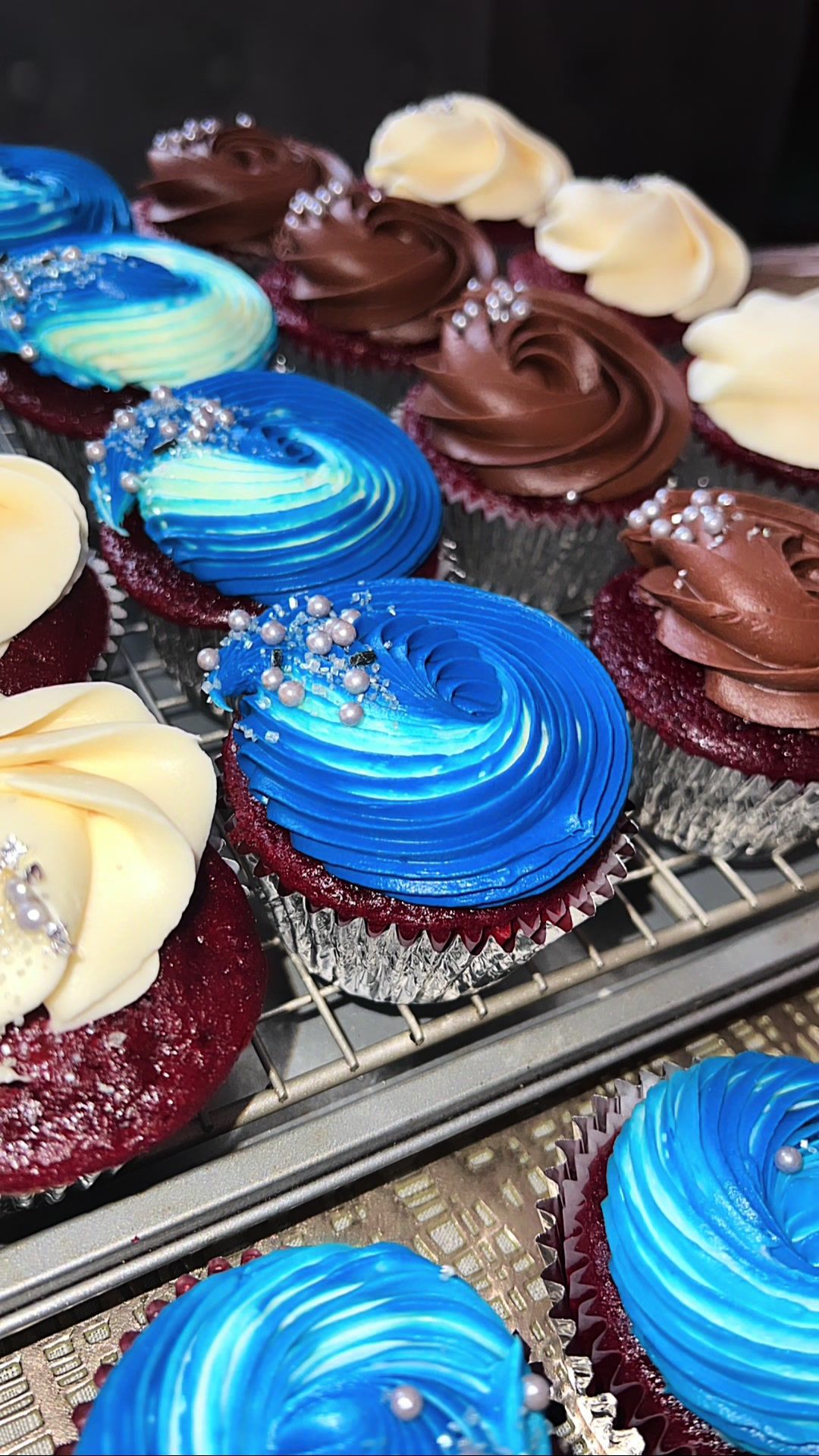 @Binaabakes