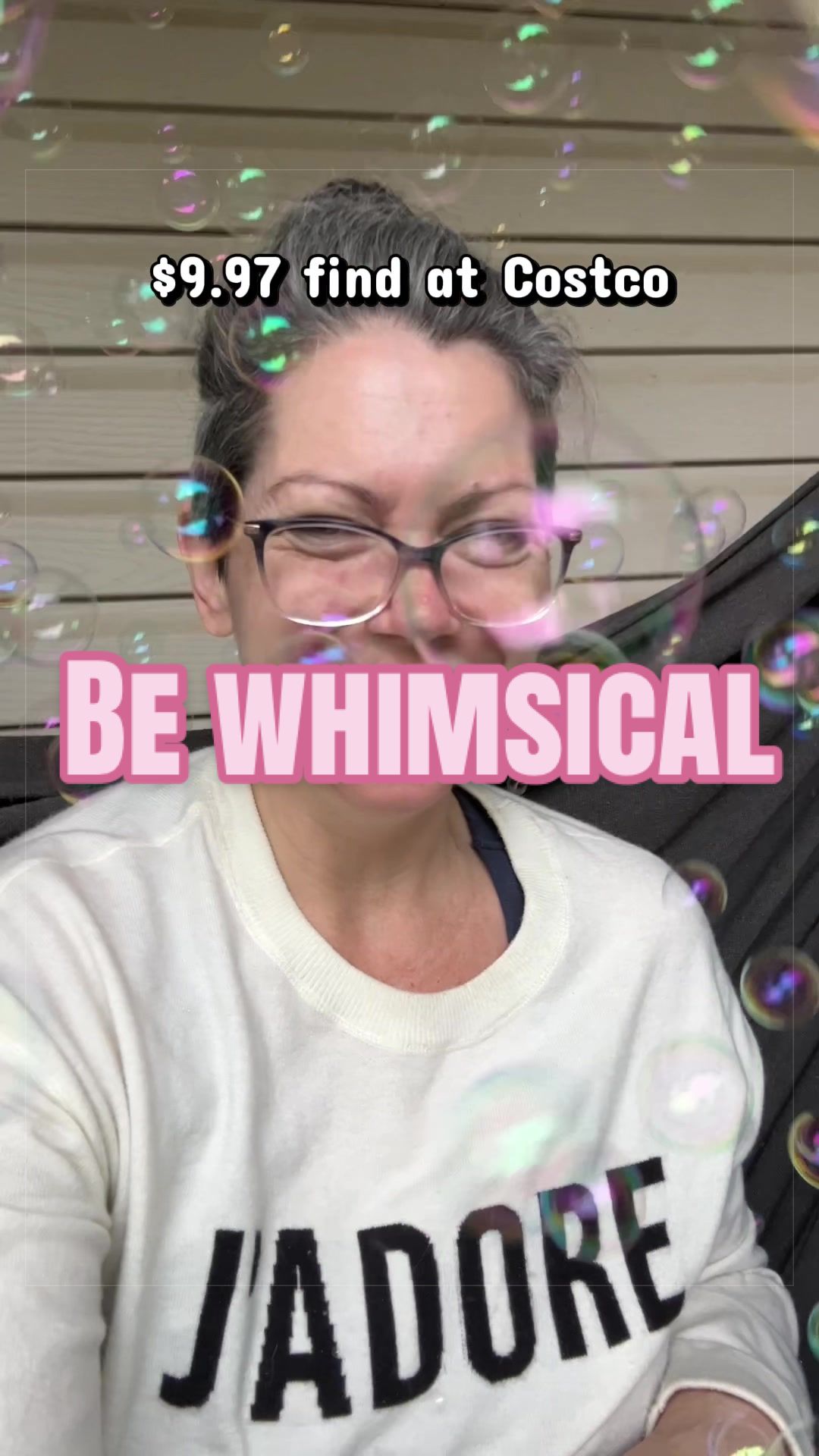 @ShelliSitsWeirdly