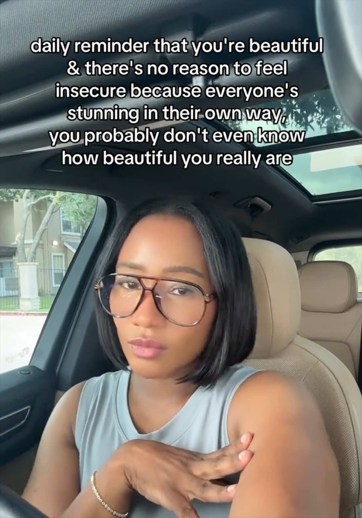@EffortlesslyChiic