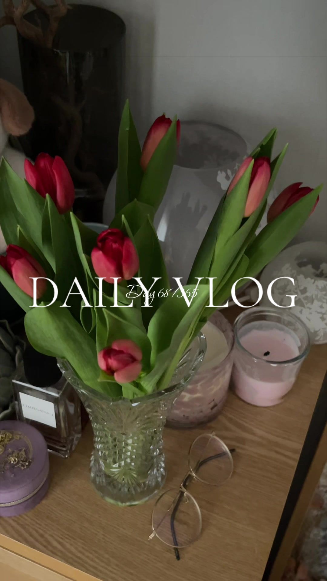 @𝒟.