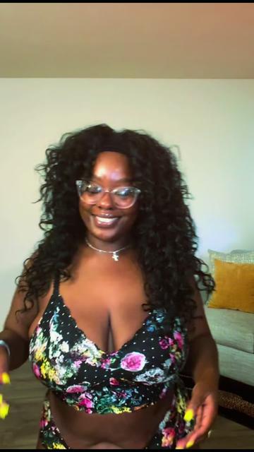 @Courtney🍫🤎 🐆