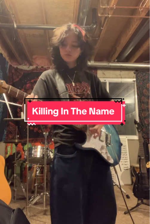 @Julez 🙀 🎸