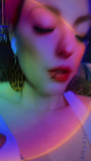 @MAGICAL 👑DEM😈EYEZ🌈