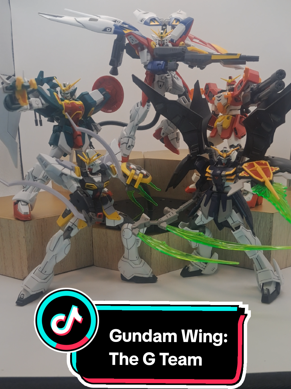 @Mecha Kaiju Red