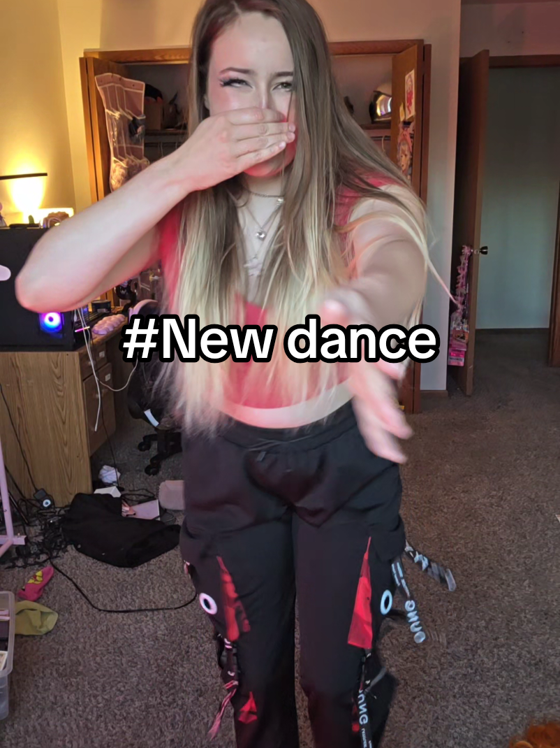 @DivieFuse • Egirl
