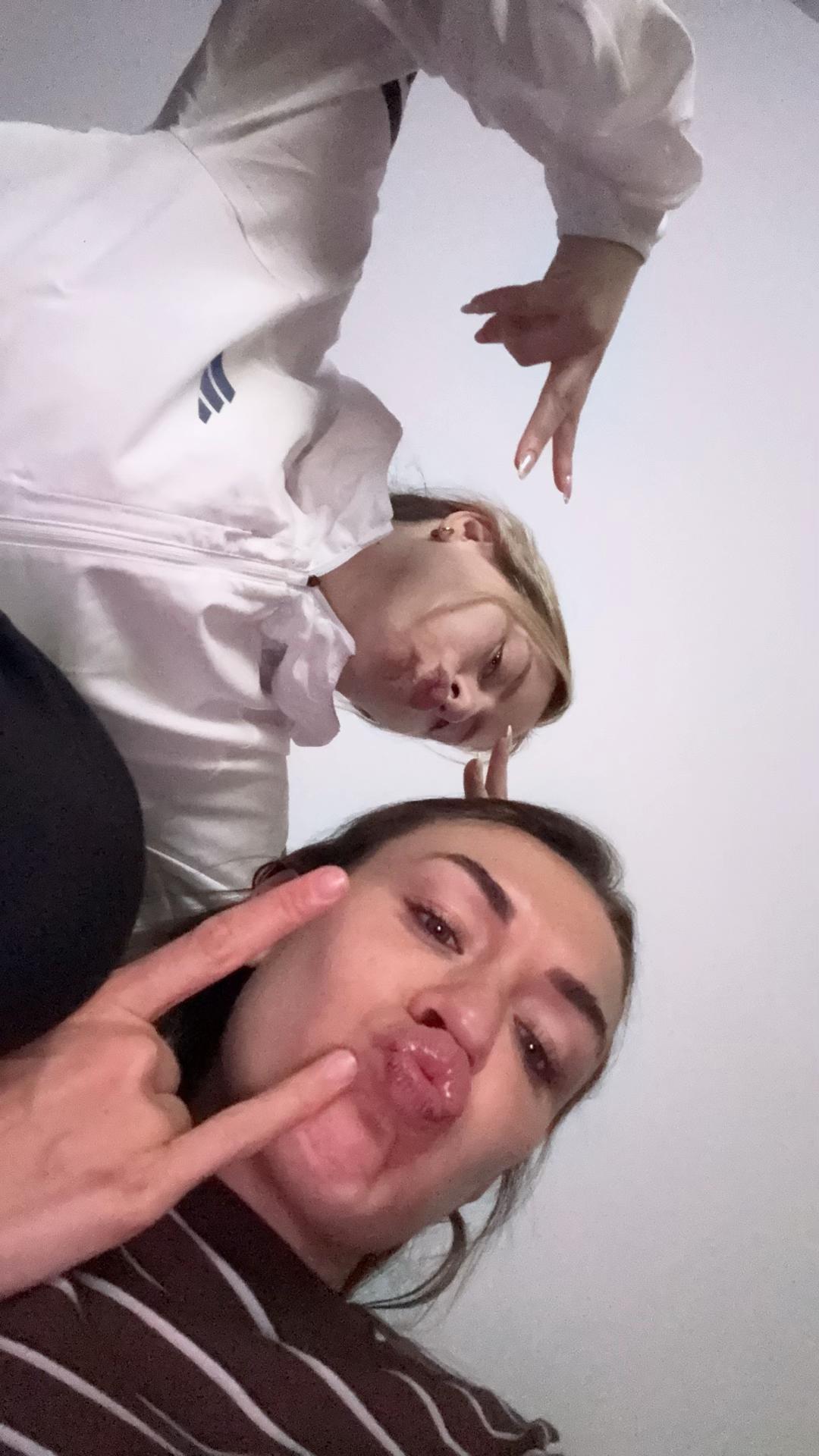 @Laura ✨