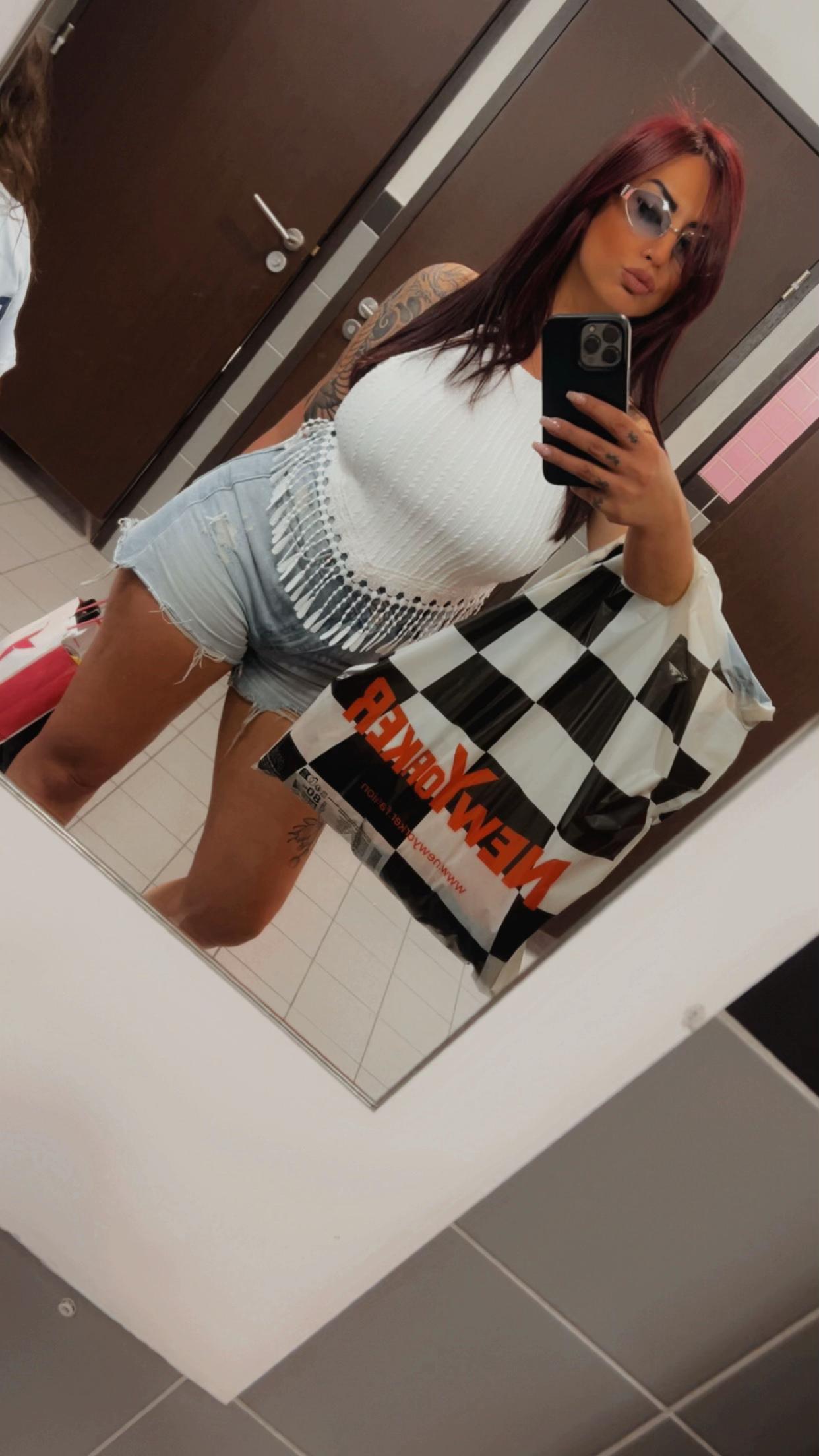 @Queen.P👑♥️💚🌻