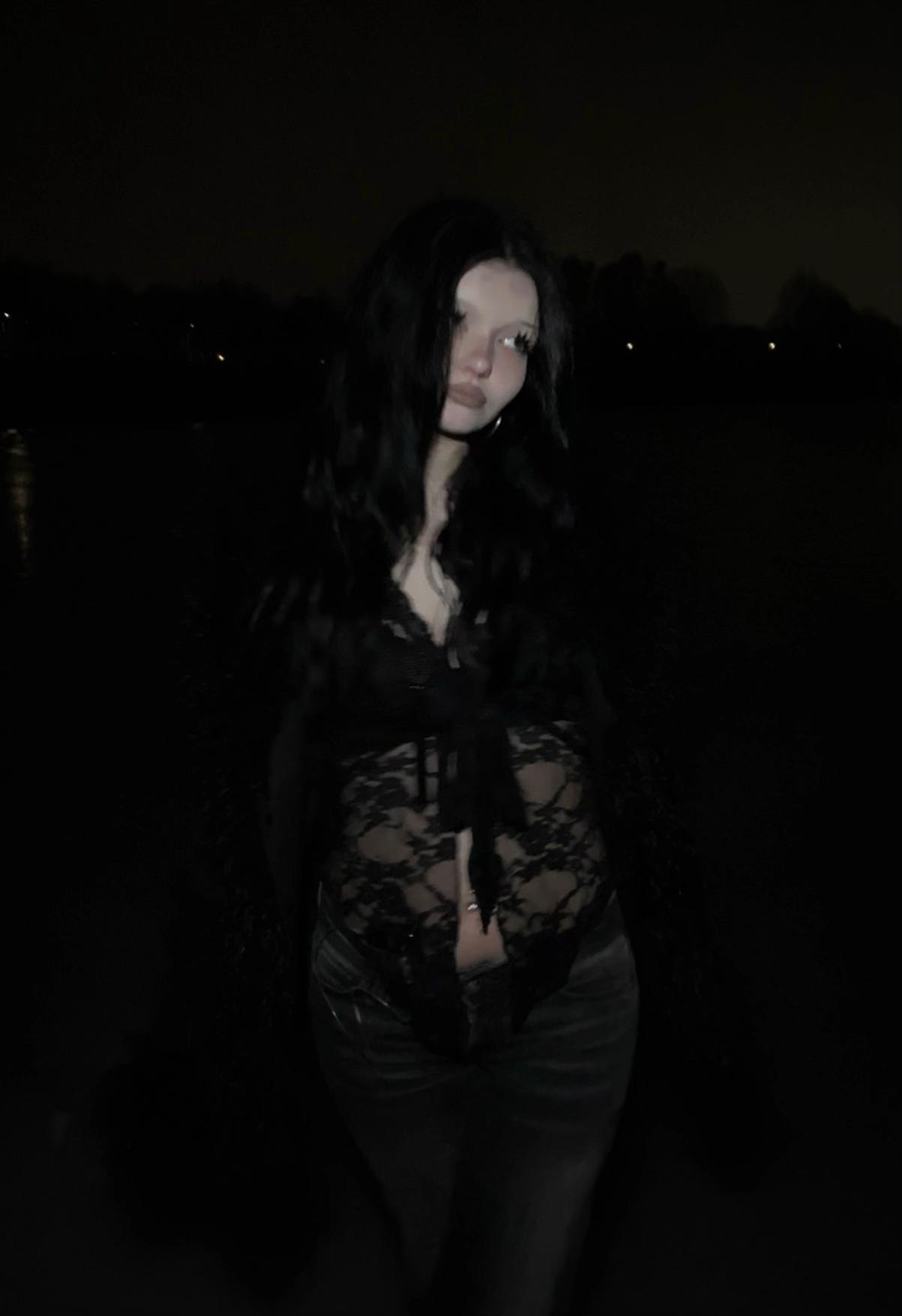 @𝐴𝑑𝑖𝑛𝑎🦇