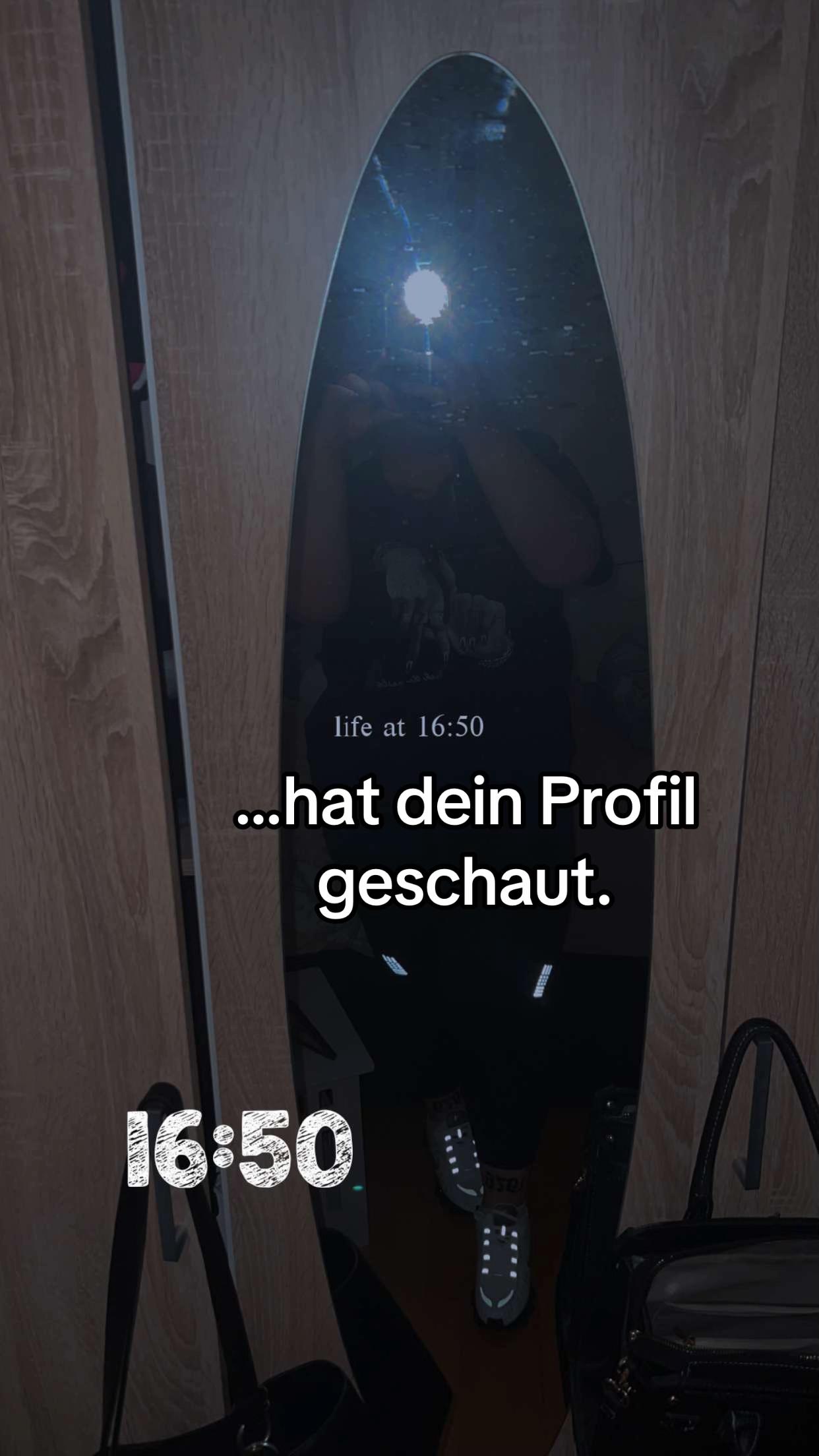 @Isabell…