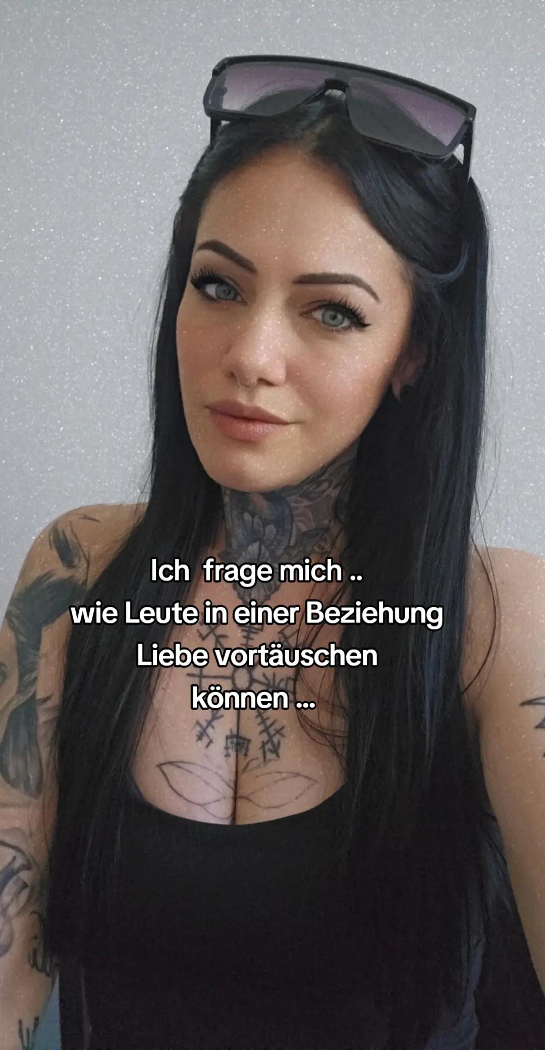 @Schwarzefee™๏ธ