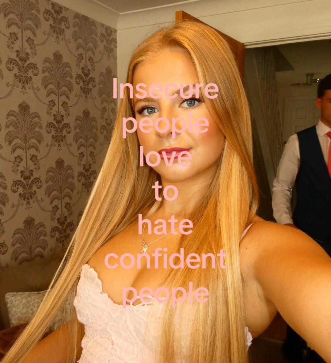 @mollywalker18x