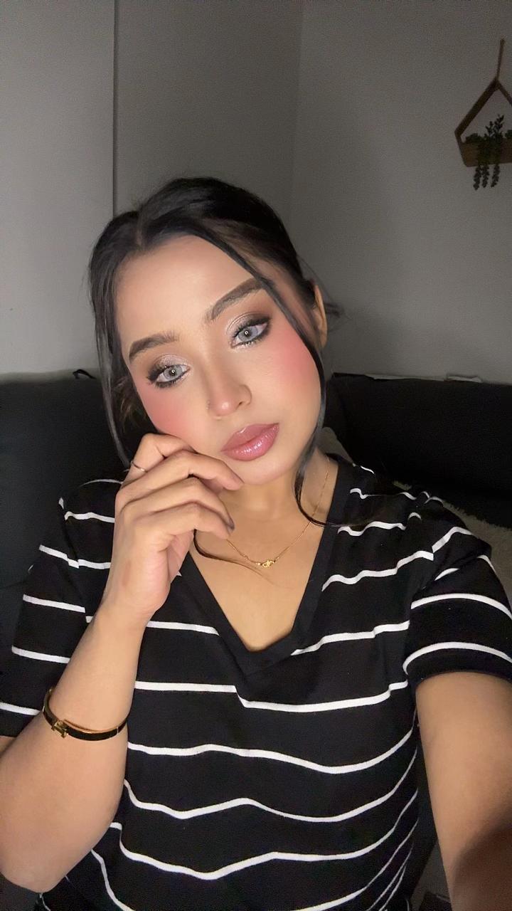 @Eyana Khan